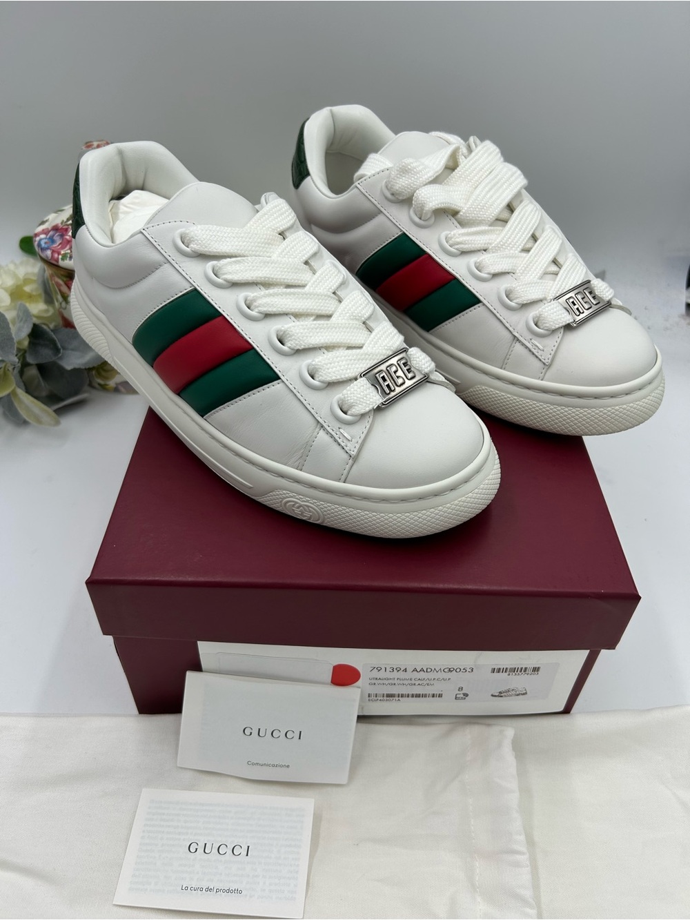 Men's Gucci ACE size 8 fits 9 US Leather sneakers with Green & Red Web Stripe - Picture 2 of 10